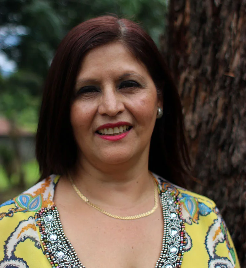 w-Xinia-Morales.jpg