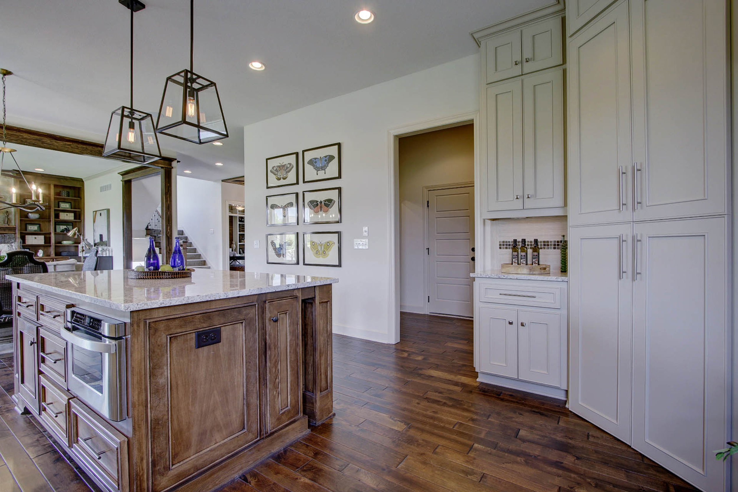 Kitchen Island.jpg