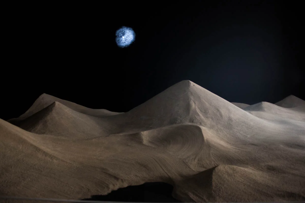 Andrew Yang, A Beach (for Carl Sagan) , 2016. Installation view, BMO Harris Bank Chicago Works: Andrew Yang , MCA Chicago, Photo: Paul Carlo Esposito, © MCA Chicago.