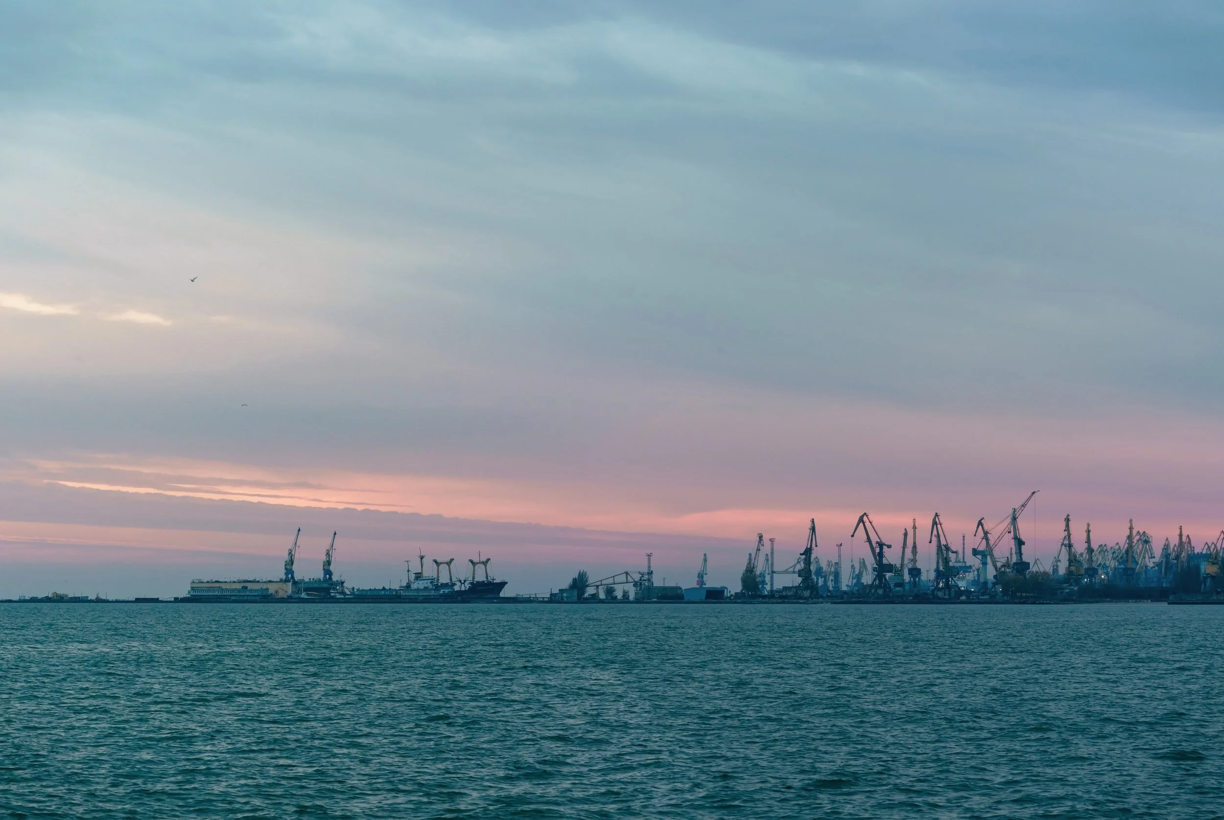 Energy markets surge higher amid further curbs on Russian gas