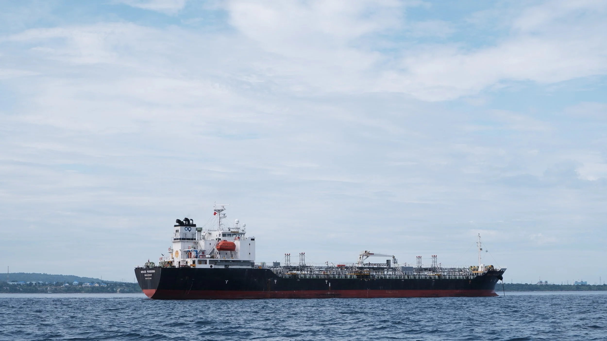 Iran’s crude/condensate exports reach record-high under sanctions