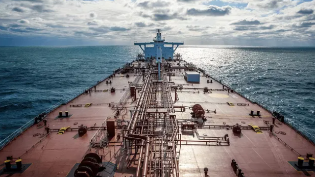 Iraq's export crisis: Hormuz and pipeline uncertainty