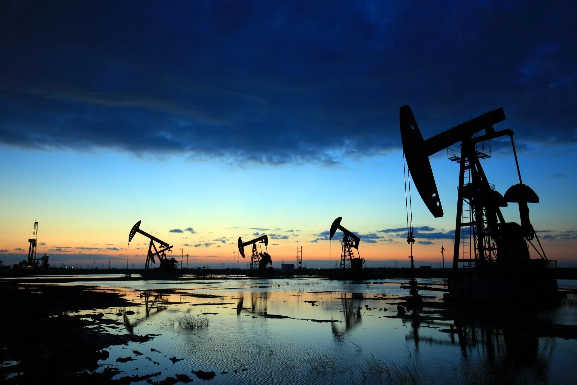 Oil-Drilling.jpg