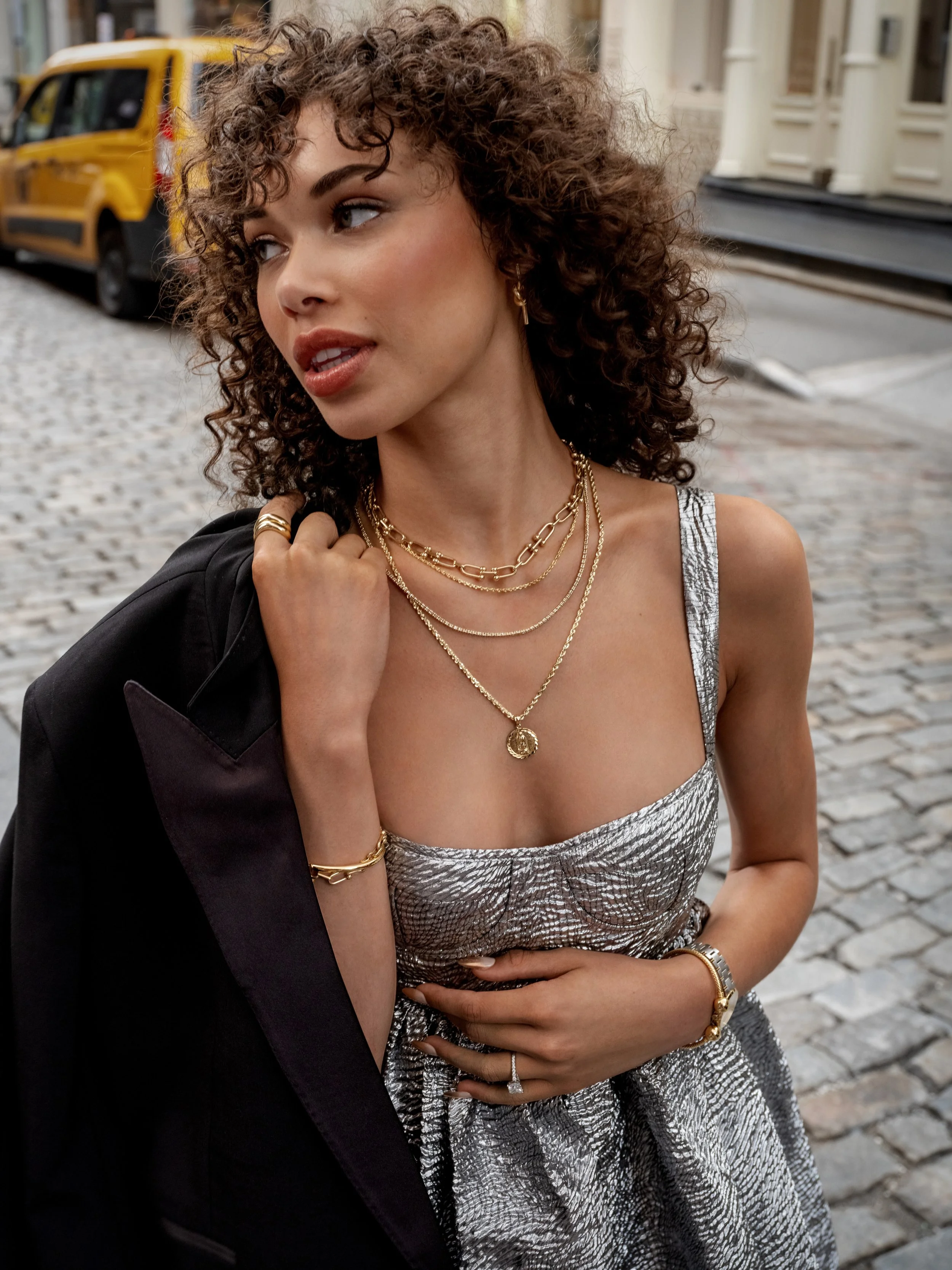 KAY FY26 FALL_WINTER- FASHION EVERYGREEN LAYERING GOLDsm.jpg