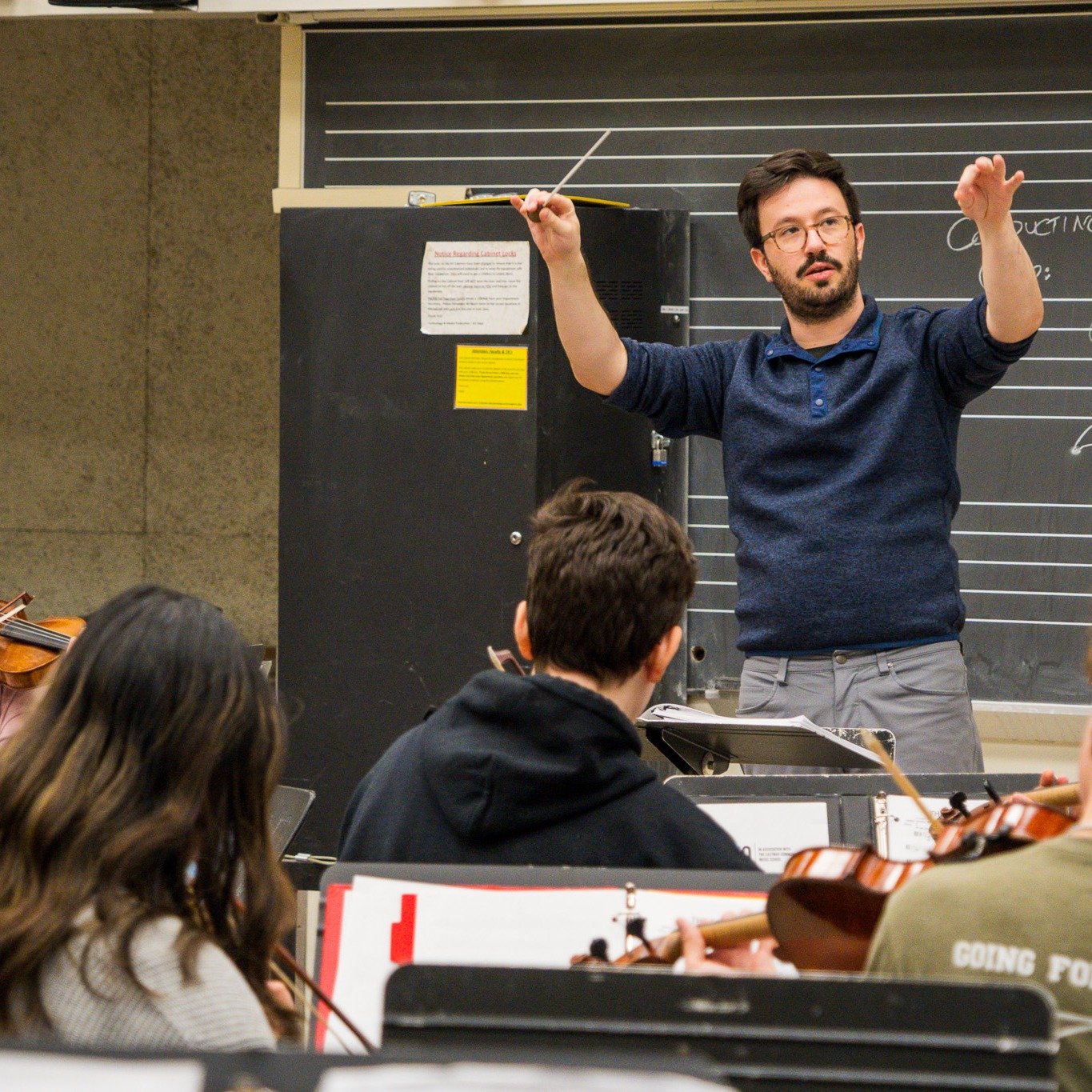 Yesterday, we welcomed Austin Chanu, Assistant Conductor of the Philadelphia Orchestra, to rehearse with us at the RPYO. We received valuable feedback from Mr. Chanu, and our RPYO students (see picture #2 😆) were enthusiastic about the opportunity!