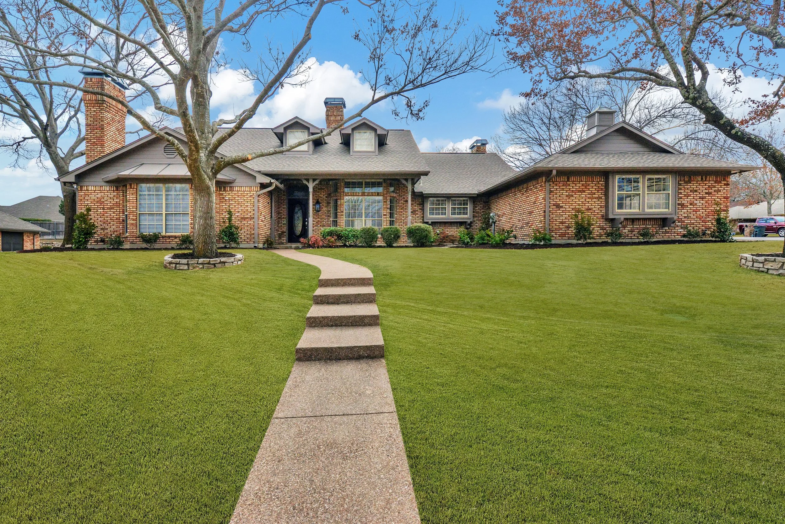 1806 Lakeridge Dr Fe-3.jpg