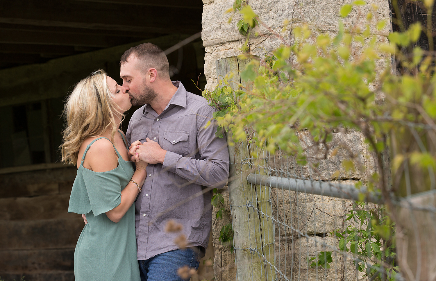  Covington Ohio, romantic engagement photography, rustic location, storytelling photography, lovestory 