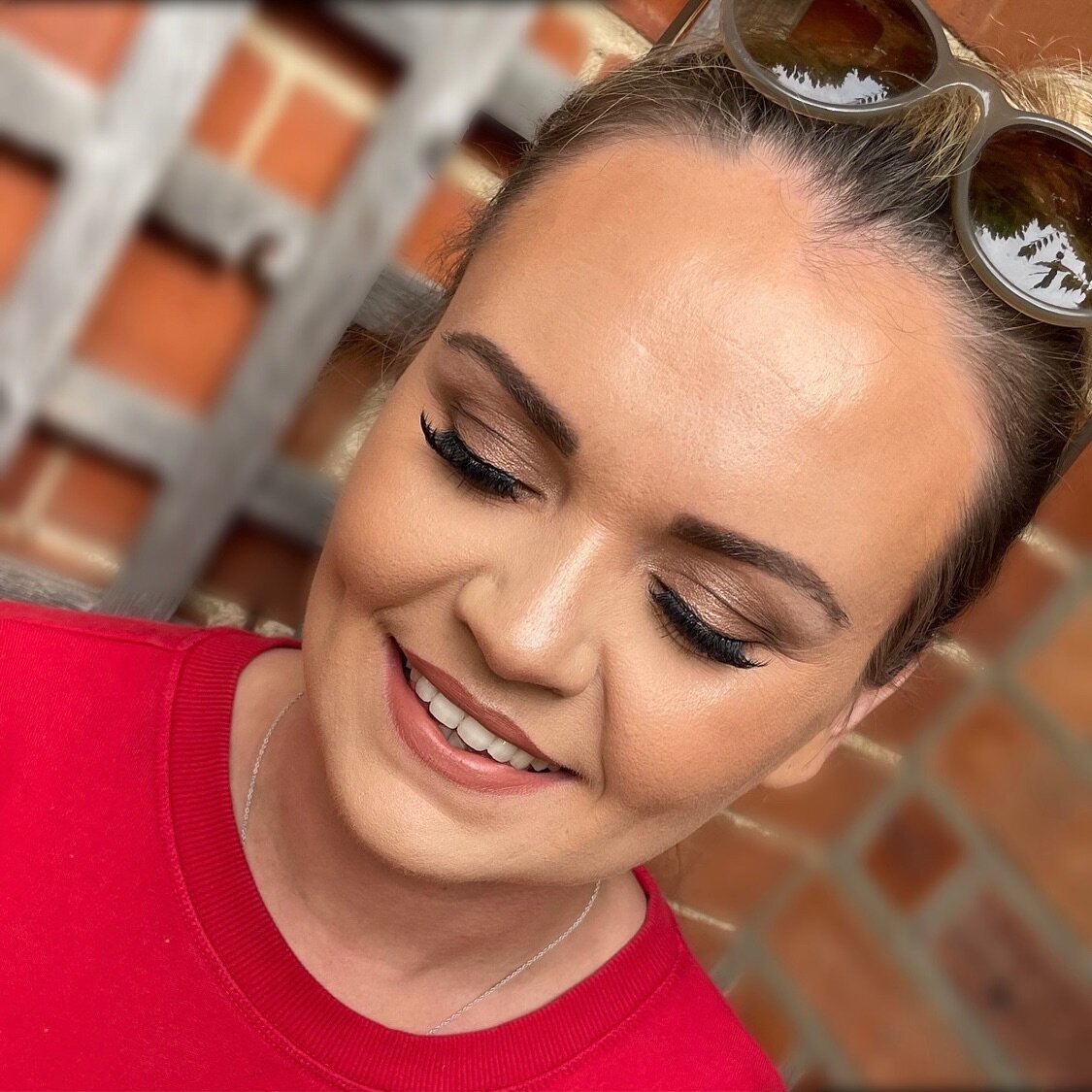 ✨ Kimberley ✨

Ooooh, I found this little gem on my phone - I&rsquo;m SO behind on posting! 

Gorgeous and softly bronzed! 🤎

* 100% REAL SKIN - no edits, no filters! *

#hourglasscosmetics #makeupartist #mua #makeupartisthampshire #makeupartistsurr