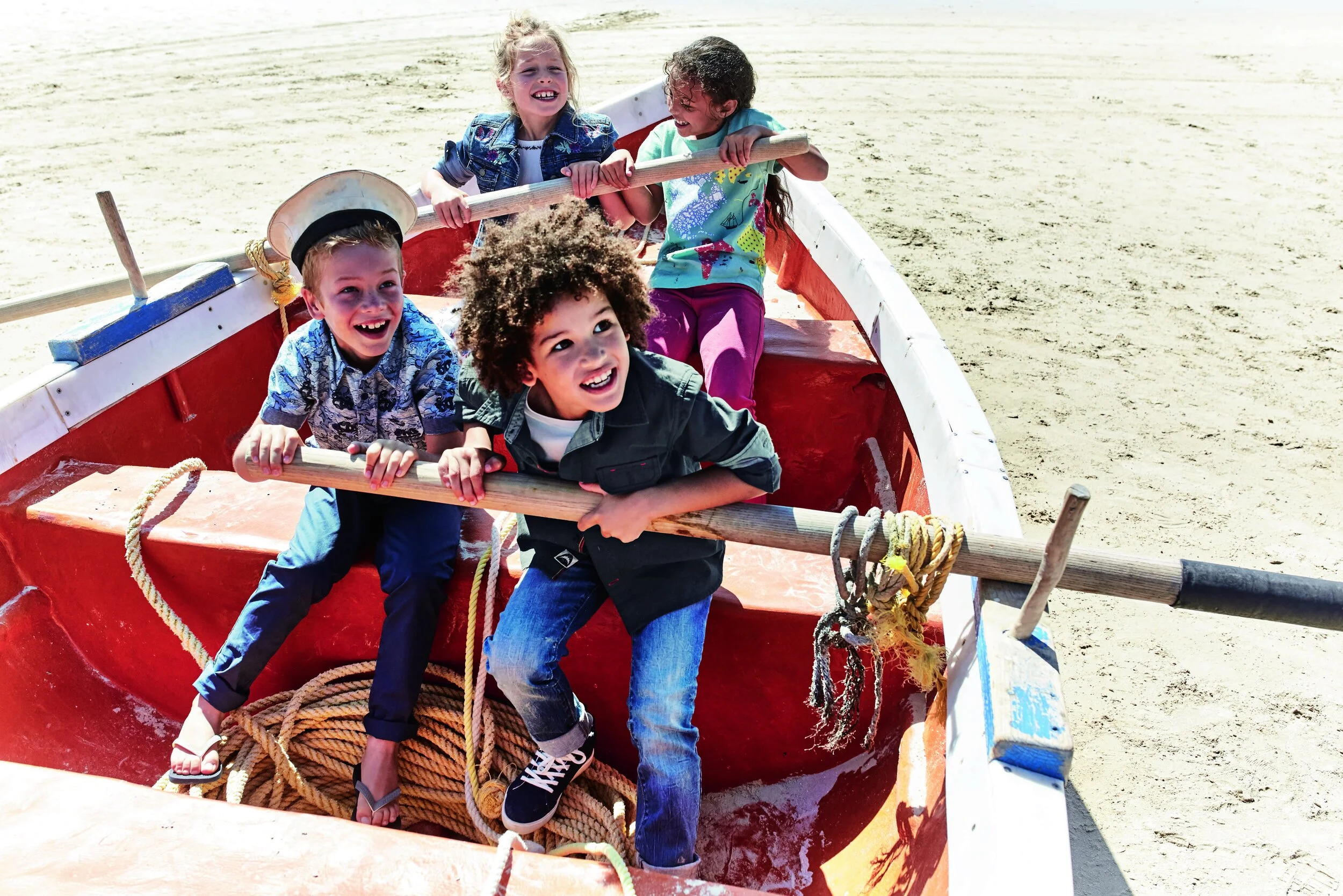 BL06_BL04_GL01_GL10 KIDS_GROUP_02_320 1.jpg