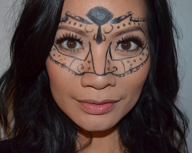 DIY Mask for a Masquerade