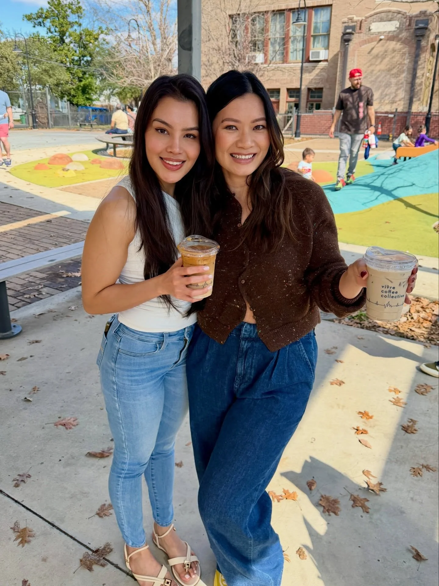 Caught up with good friends over good food for Shai&rsquo;s first birthday! 🥳💙 Thank you, auntie @yarpulo &amp; uncle @duytakesphotos, for her first l&igrave; x&igrave;!