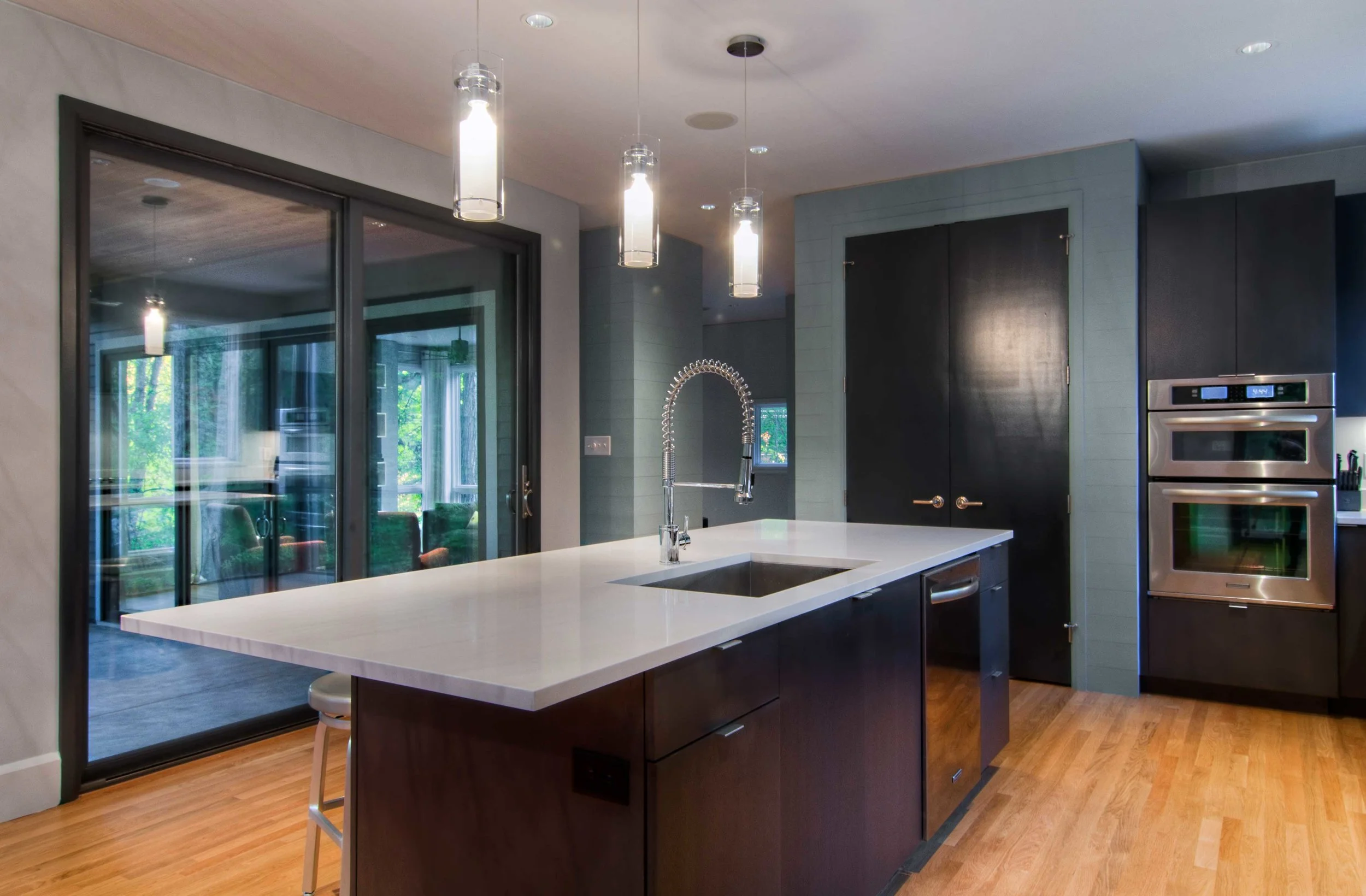 Kitchen2.jpg