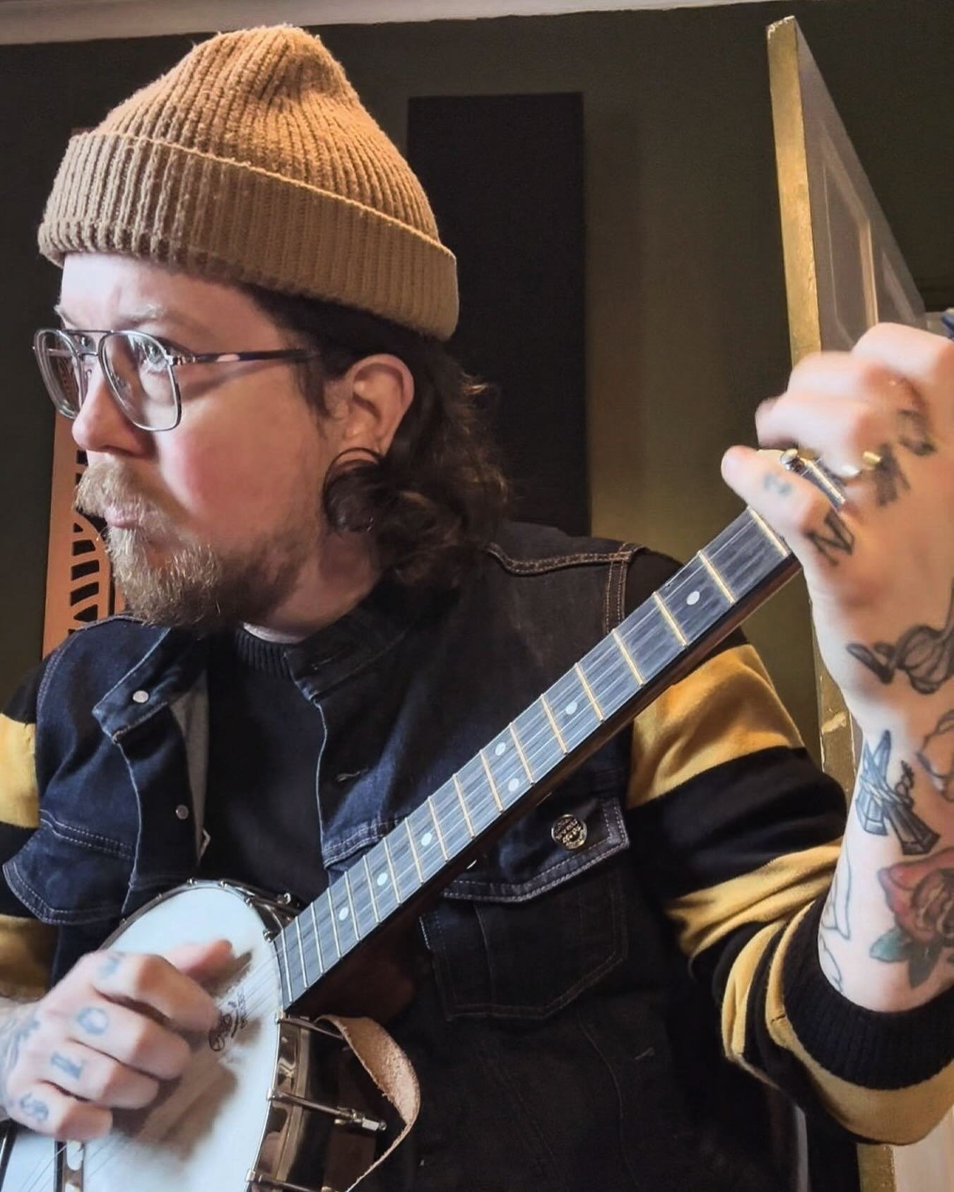 Been recording library music for a few days straight, and feeling loopy&hellip; I&rsquo;ve started filming all my writing and idea portions of my day so I can revisit and not forget.

Despite my face, and the fact I am dressed like I&rsquo;d rather b