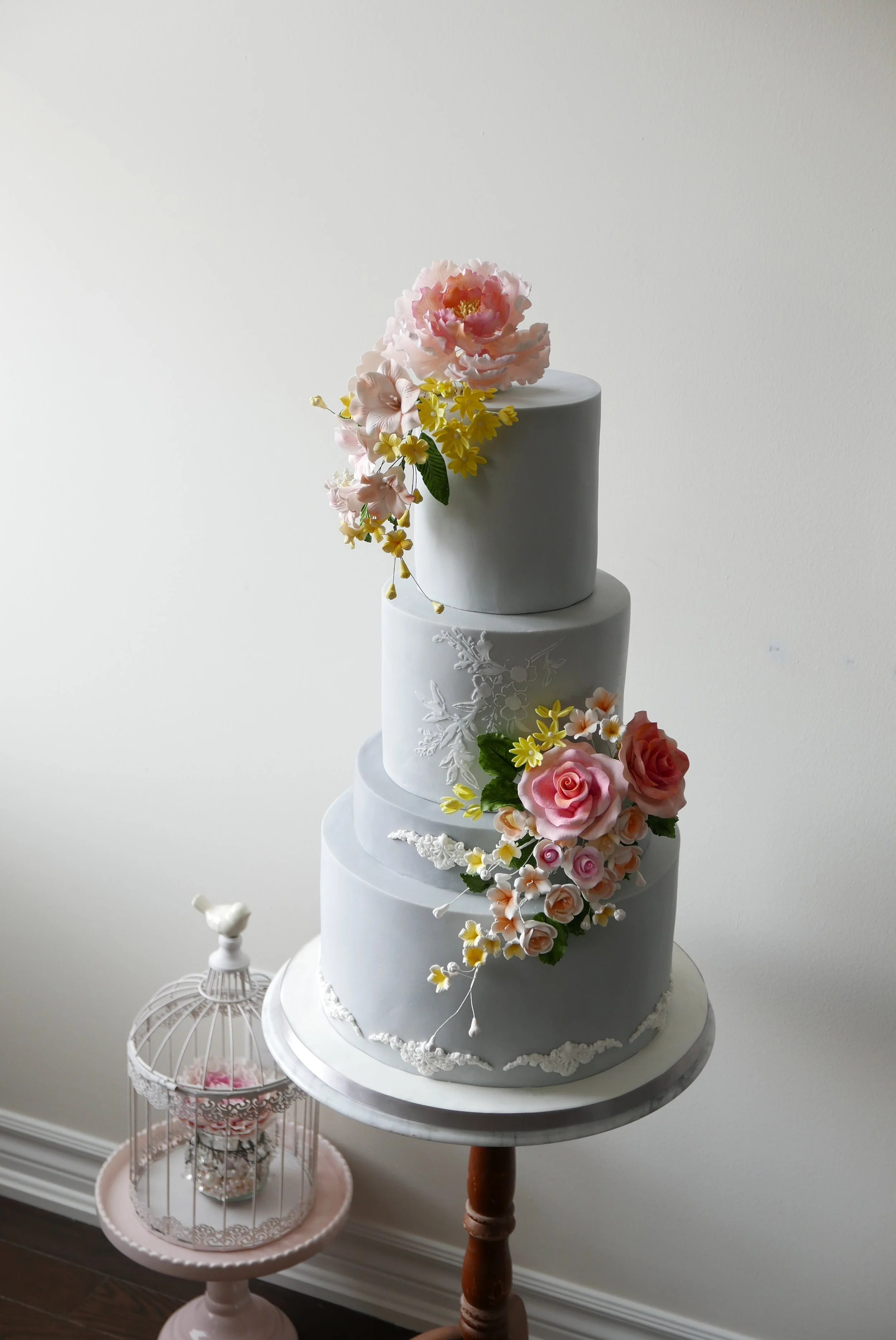 Wedding Cake by Flower &amp; Flour Cake Design, Gusta Cooking Studio