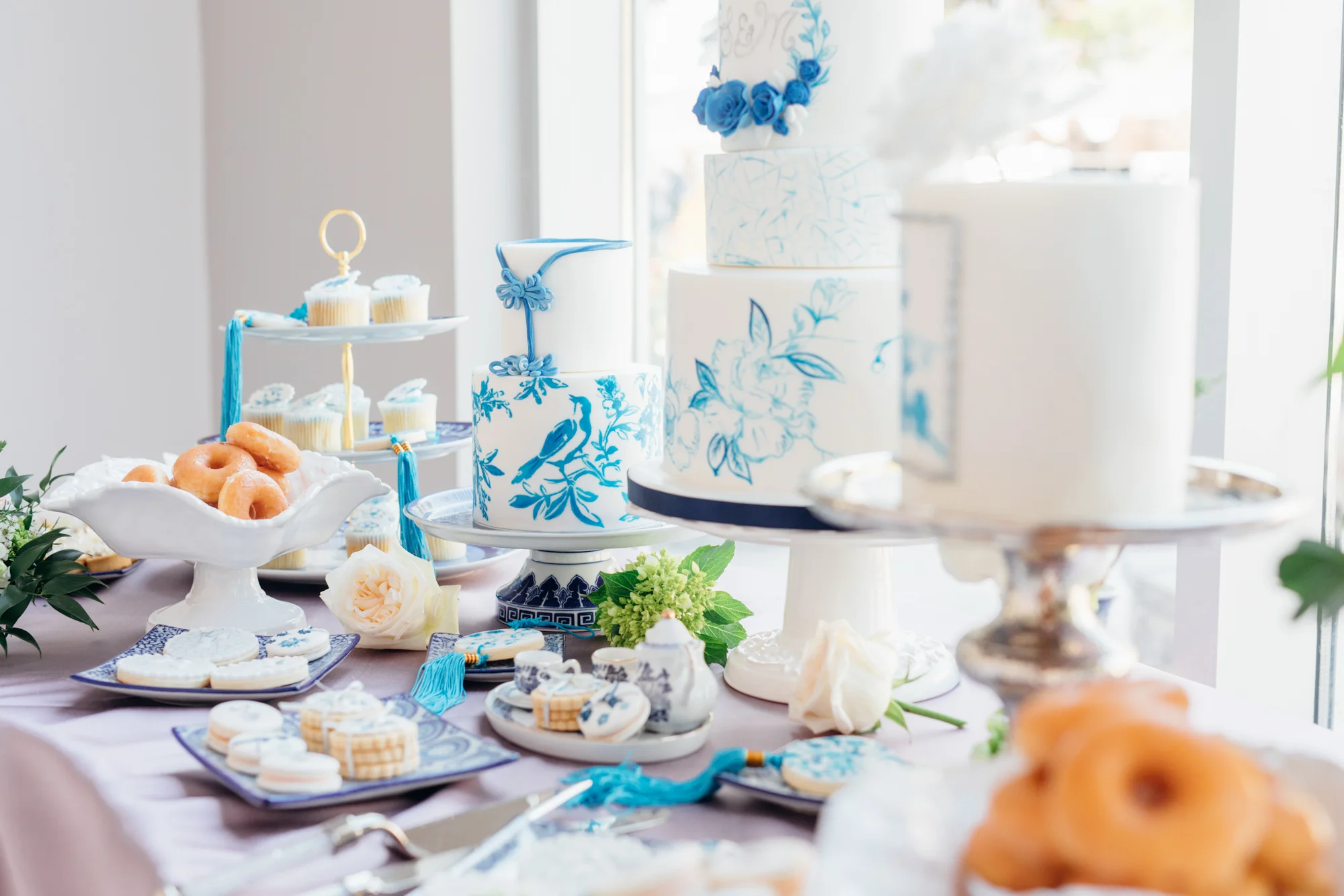 Wedding Cake by Flower &amp; Flour Cake Design, Gusta Cooking Studio
