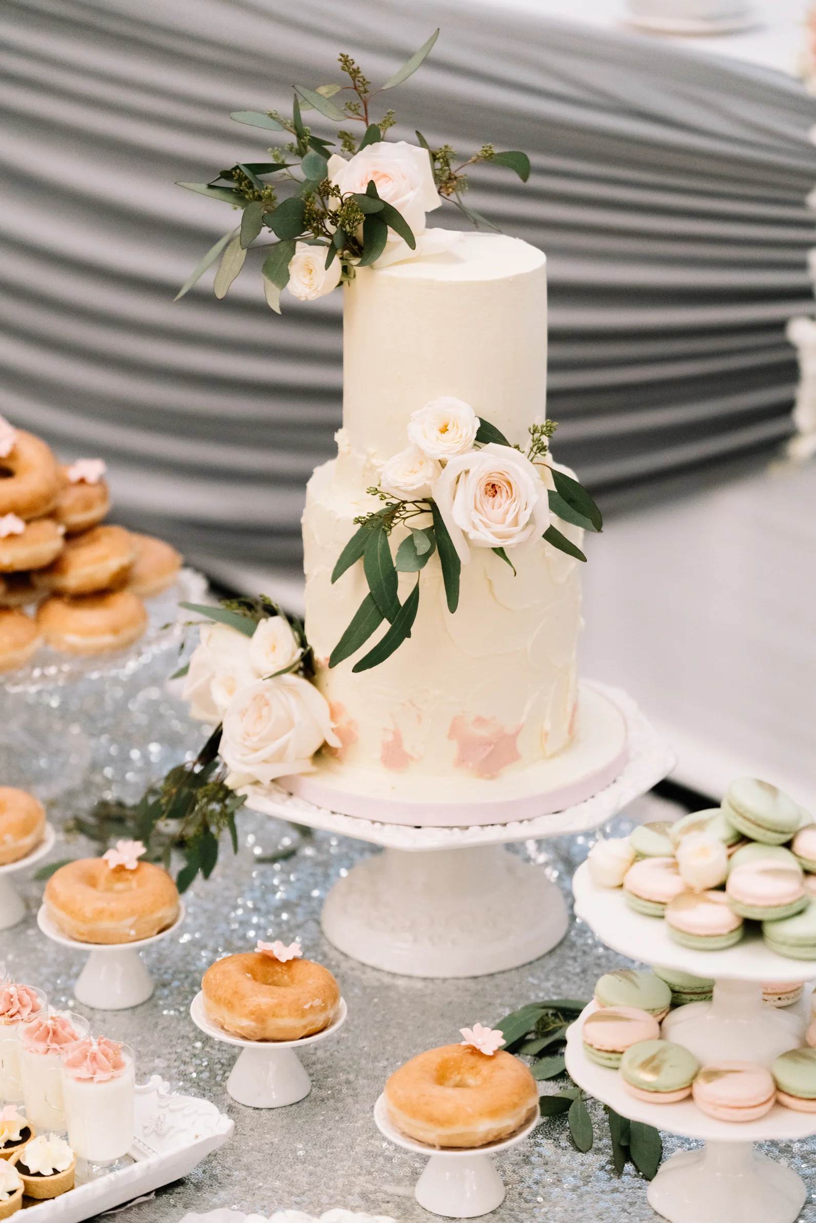 Wedding Cake by Flower &amp; Flour Cake Design, Gusta Cooking Studio