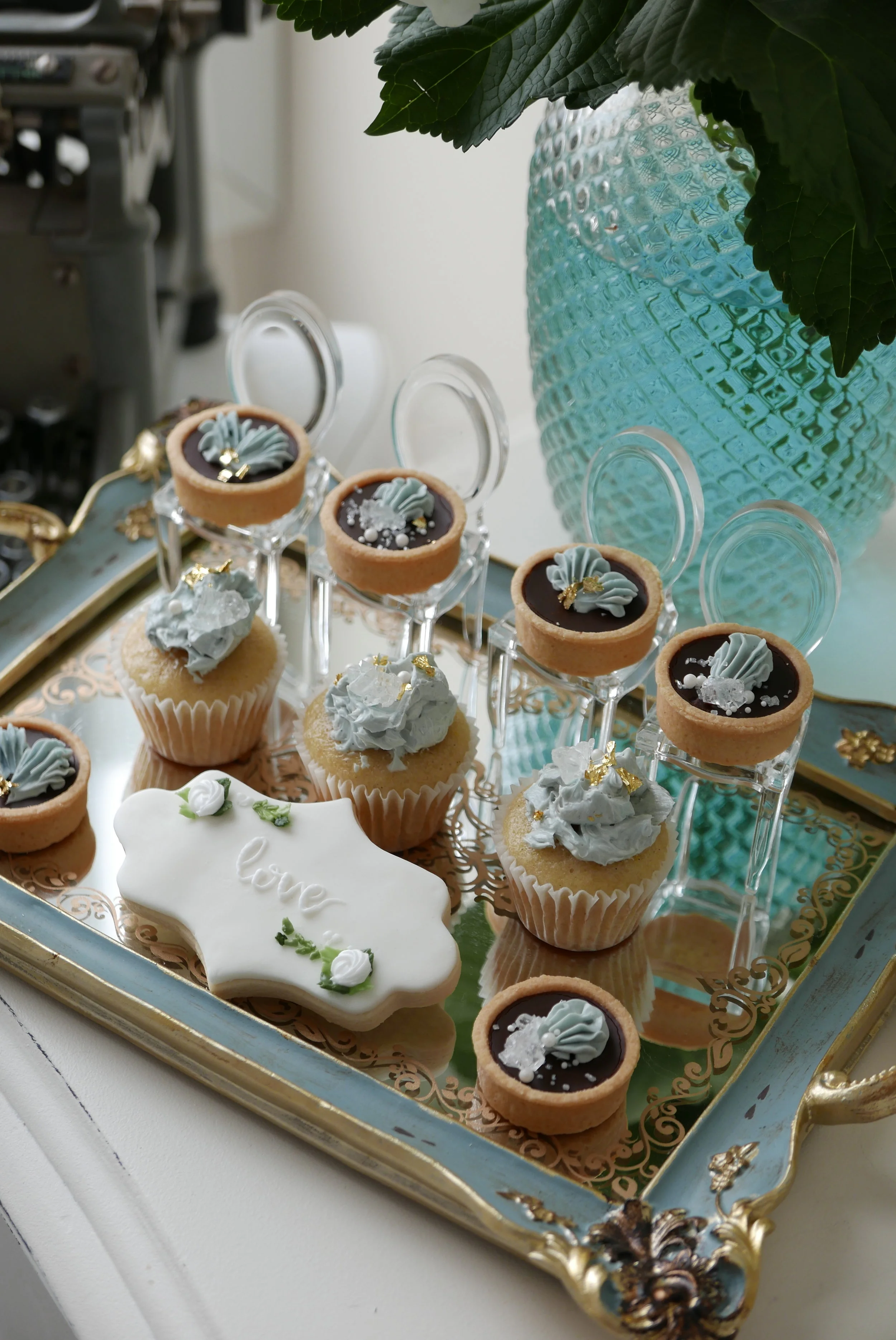 Wedding Cake by Flower &amp; Flour Cake Design, Gusta Cooking Studio