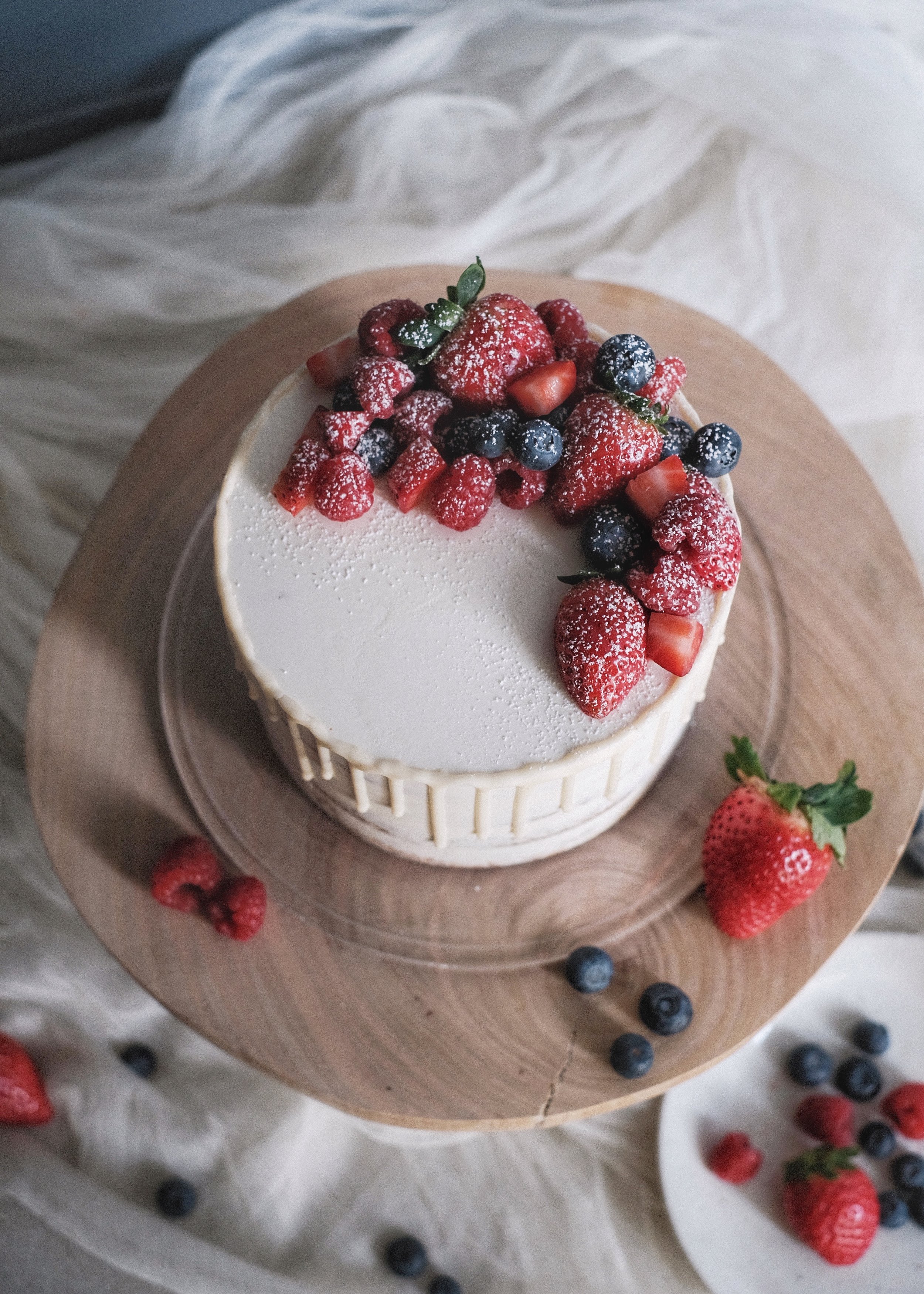 Semi-Naked Cake with Fruits class at Gusta Cooking Studio