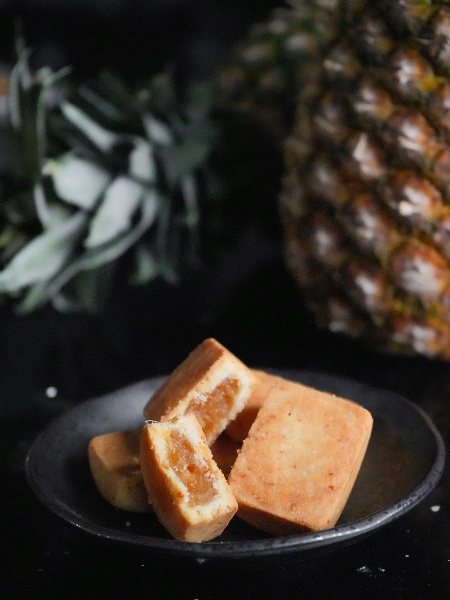 Corners of the buttery crust crumble at first bite, giving way to an intense pineapple aroma. Learn to make authentic Taiwanese pineapple cakes with us this Easter.

In this class, you will learn:
🔸 How to create a rich, buttery crust
🔸 The secrets