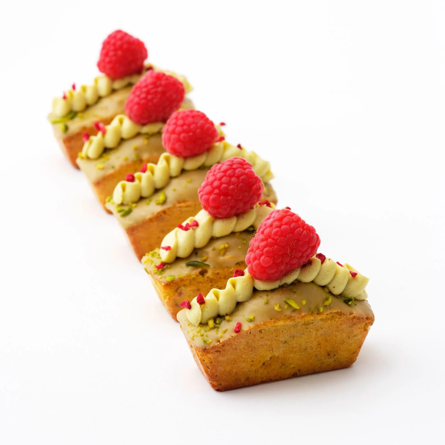 Pistachio and raspberry cake