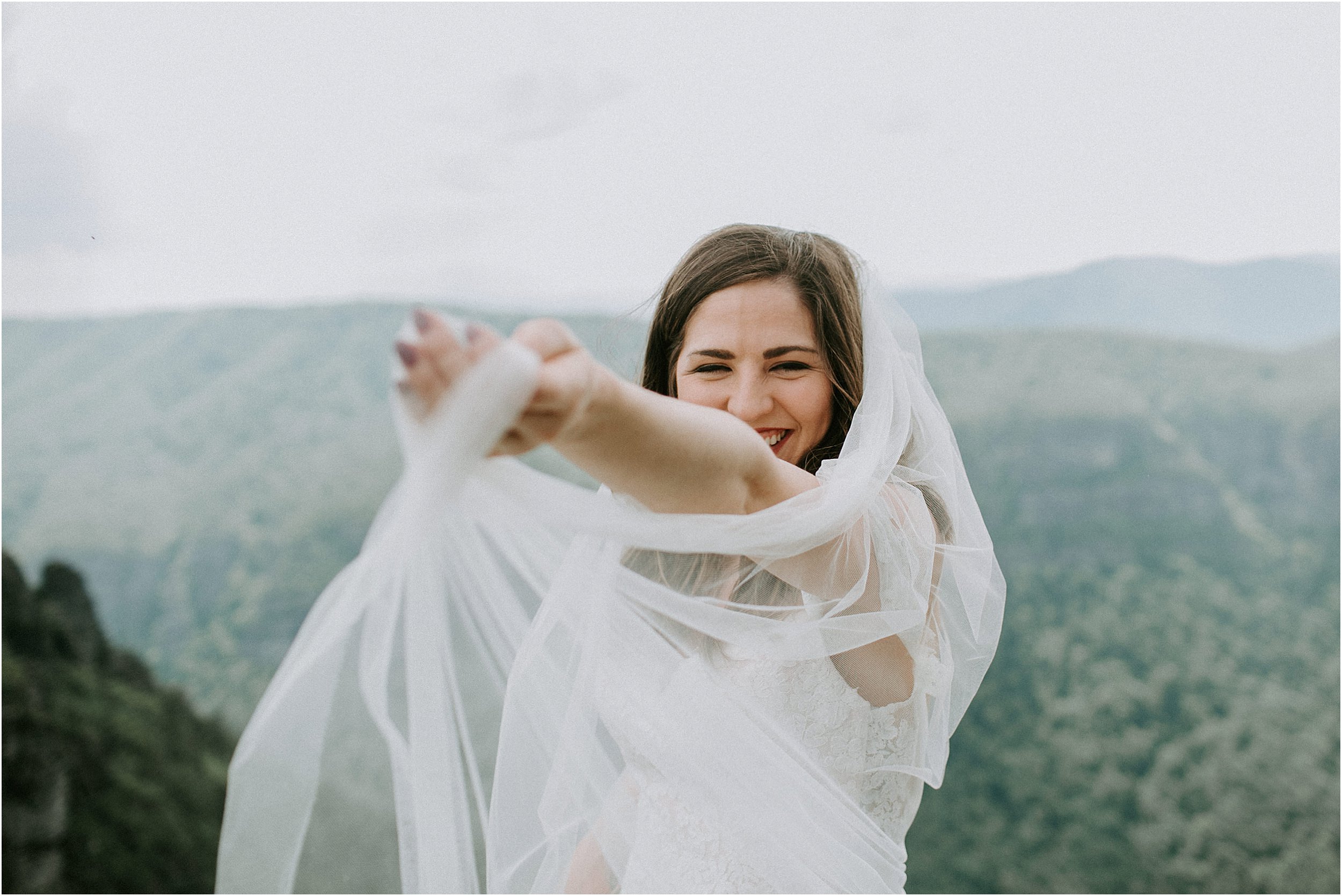 The-Chimneys-Bridal-Session_013.jpg