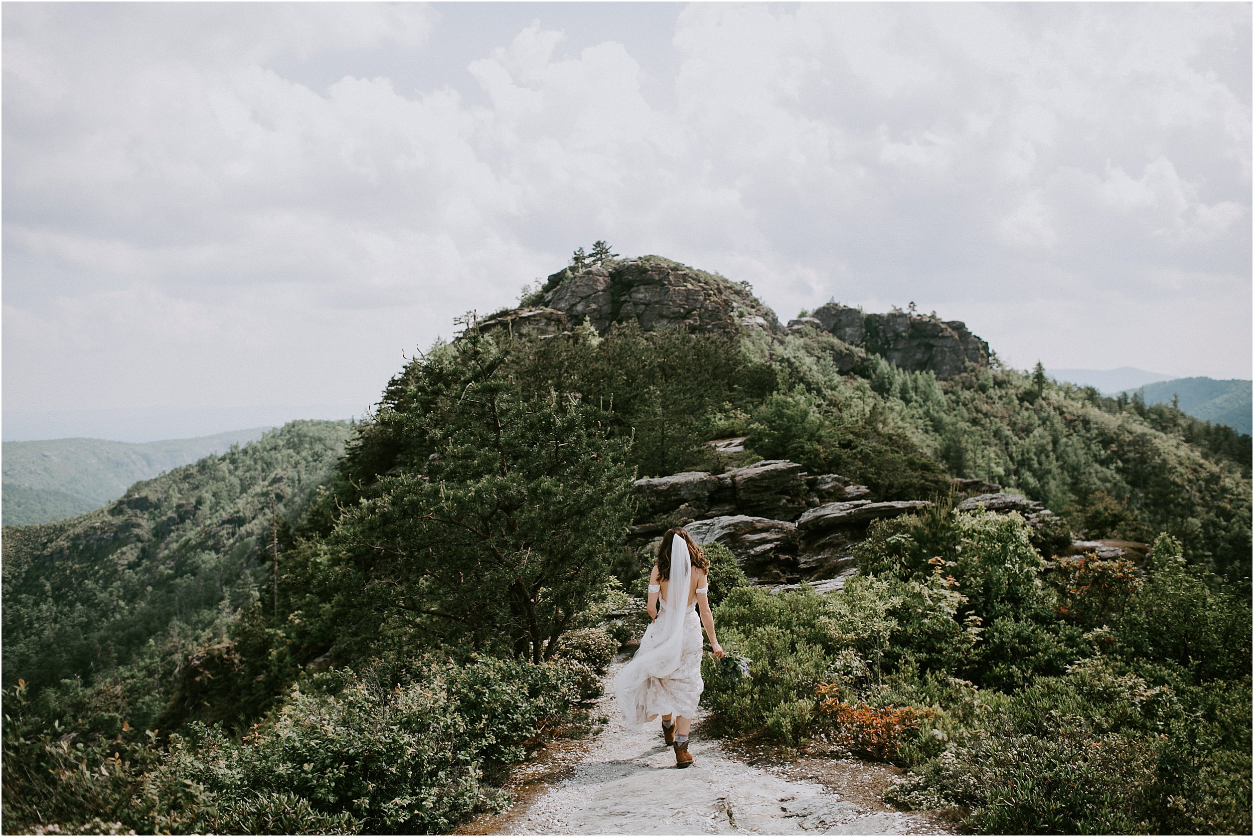 The-Chimneys-Bridal-Session_015.jpg