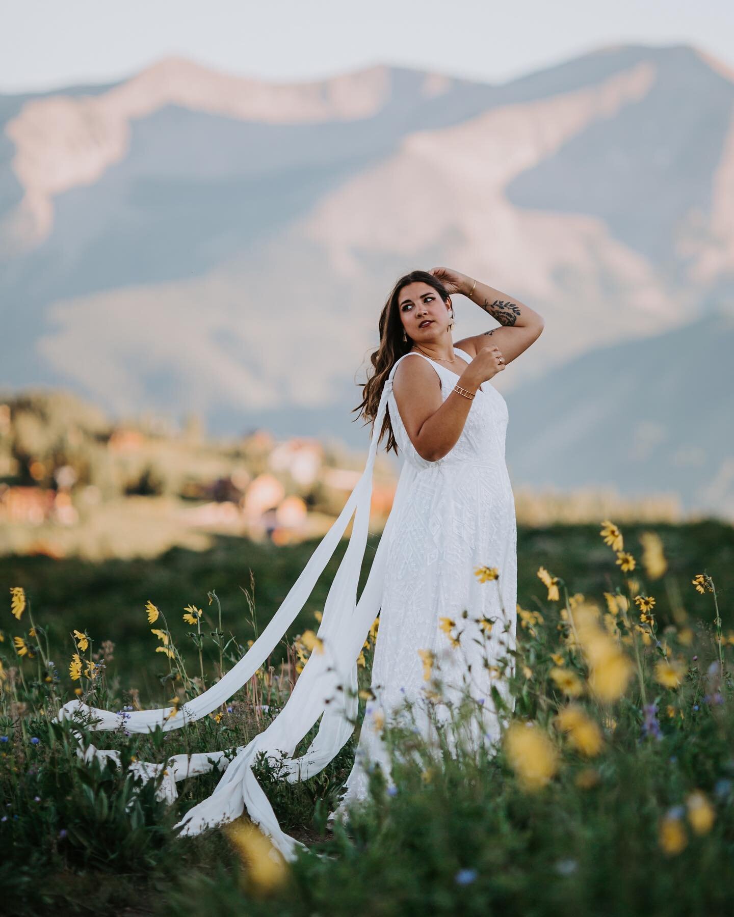 Taking a break from social media this month to rest as a family and get focused for the busy fall season coming up, be back on here soon. 💛
.
.
.
#crestedbutte #crestedbuttecolorado #colorado #crestedbuttewedding #crestedbuttewildflowerfestival #cre