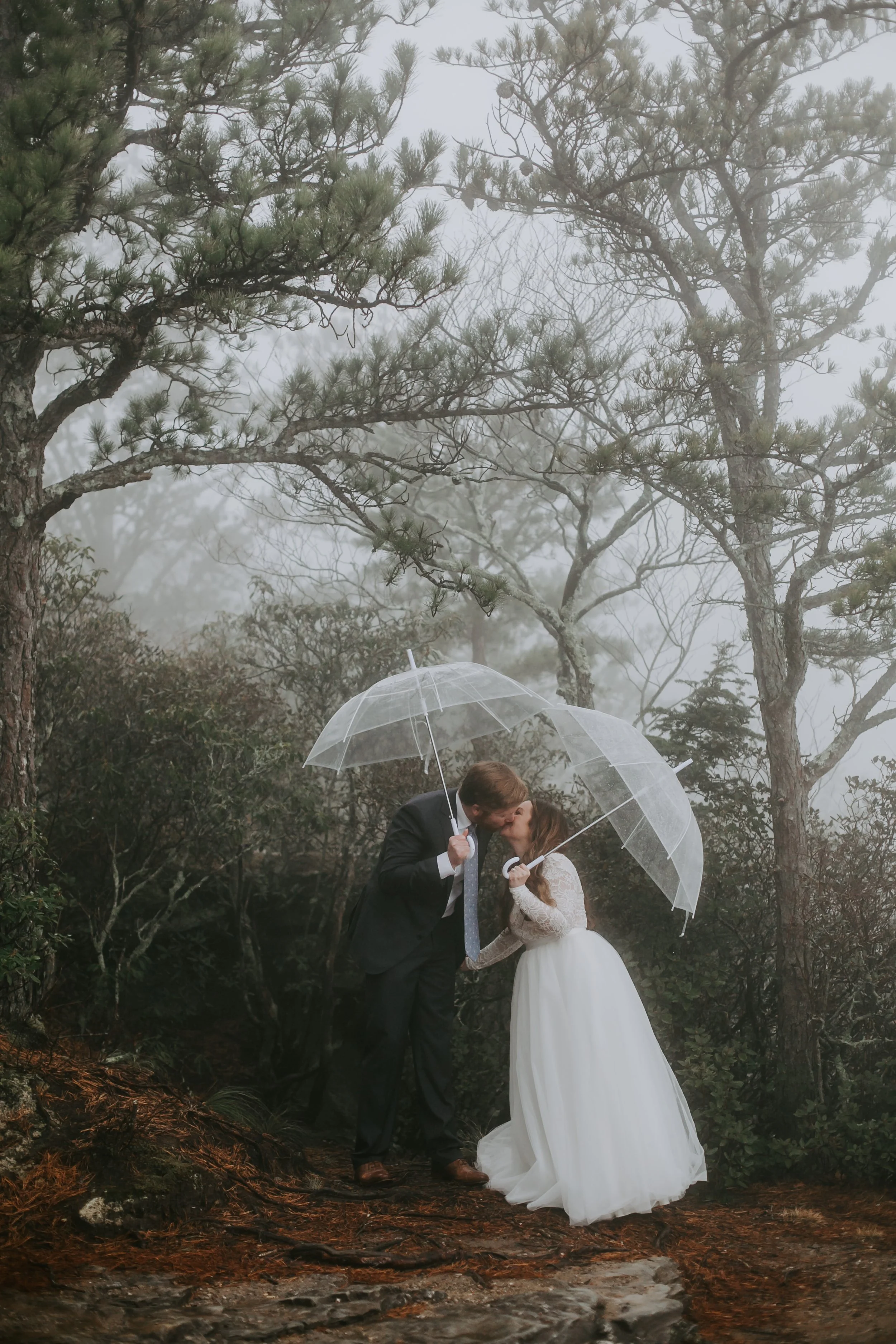 Foggy and Moody Elopement at Wiseman's View