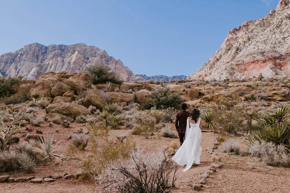 Ultimate Guide for an Adventurous Las Vegas Elopement