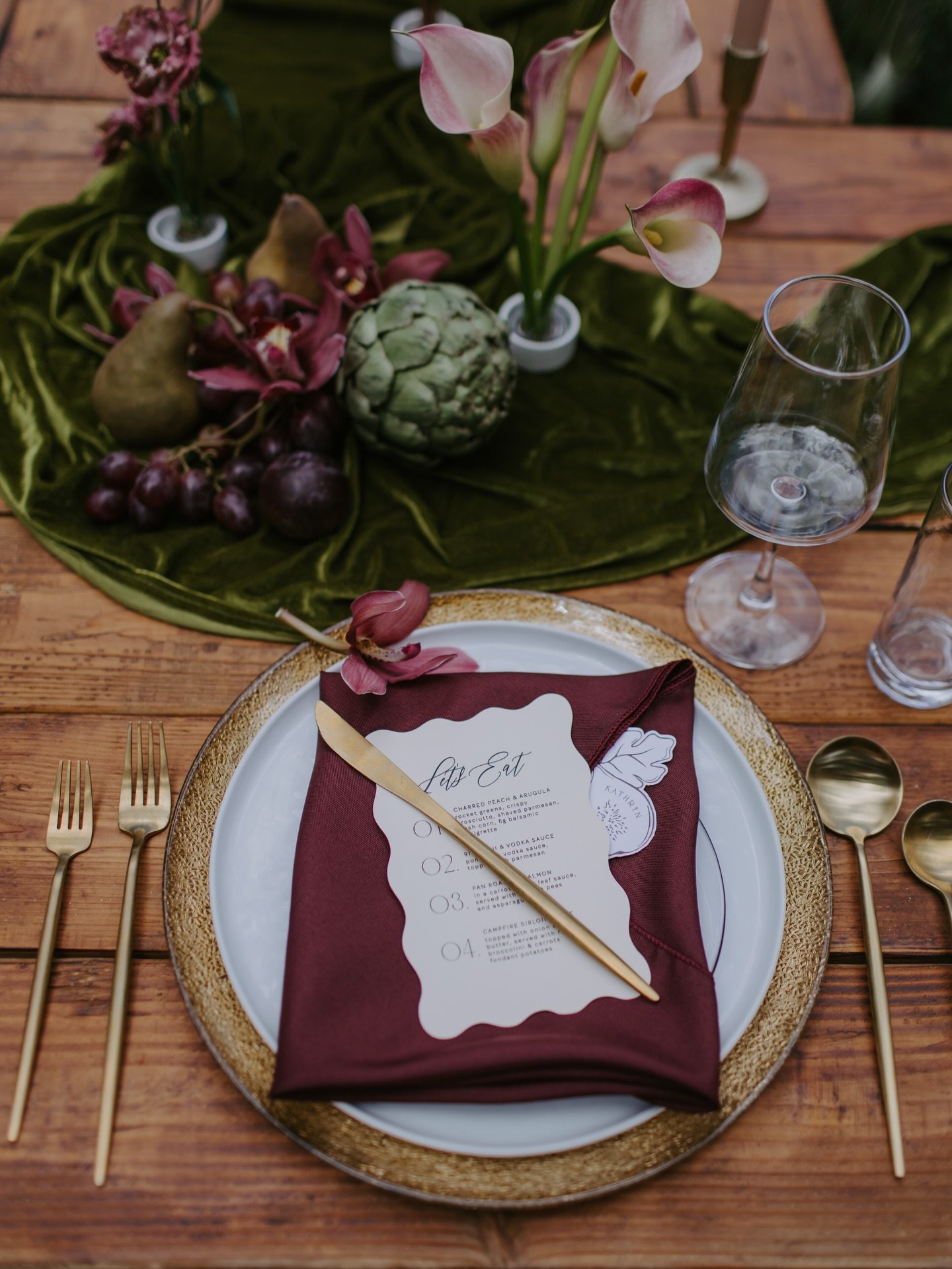 Do you get stuck wondering how to make your wedding day your own? I talk a lot about infusing your personalities into your day and and choosing intentional details...but are you still like...what does that actually mean!?!?

If I were doing my weddin