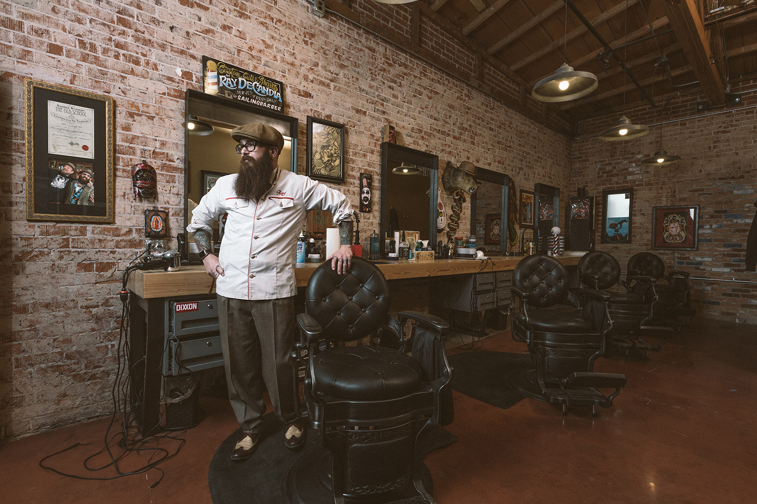 Get the Perfect Men's Haircut at Our Premium Barber Shop