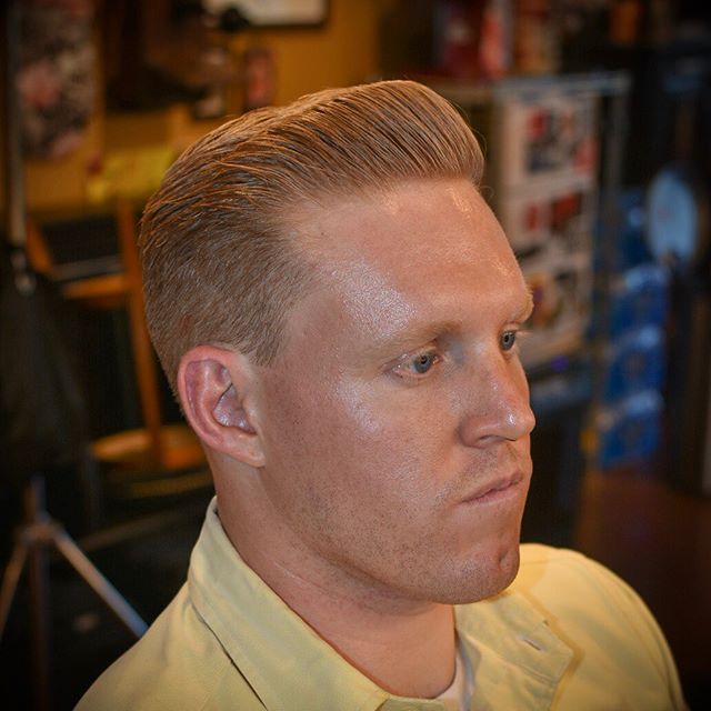 @cburnsyy26 is one hell of a dude! 🤘🏻 got to put a combo of the @andrewdoeshair ADH wet and dry in his hair! I thought his cut with the combination of the two products came out great so i snapped a photo of it! Openings are available for this week!