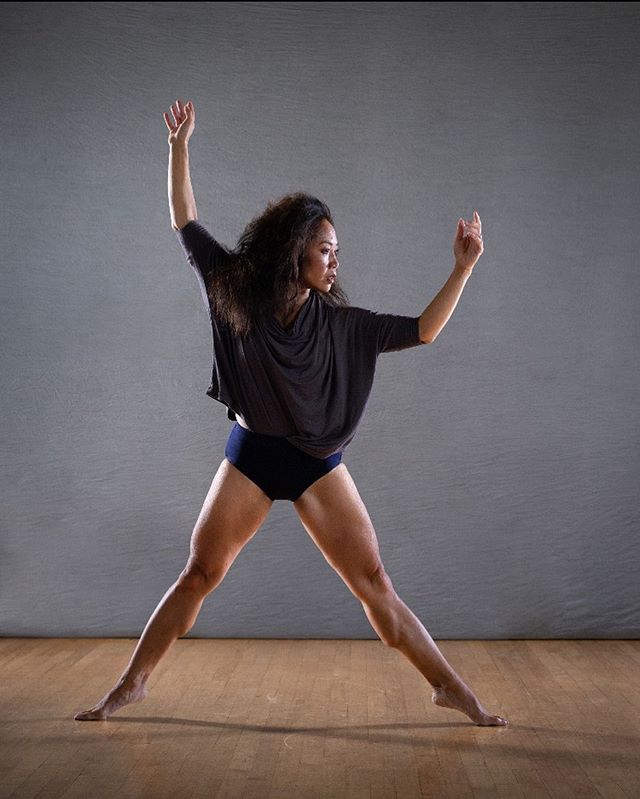 Super stoked to have this amazing woman in the studio today teaching a Horton-based Master Class from 12 - 2pm!! Come join the beautiful @khamlasomphanh on the dance floor for some fierce moves. Hope to see you there!! .
.
.
📸 by the incredible @mcm