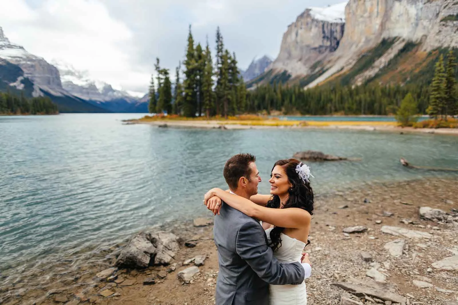 150919-Amber+Brad-Maligne-Wedding-463.jpg