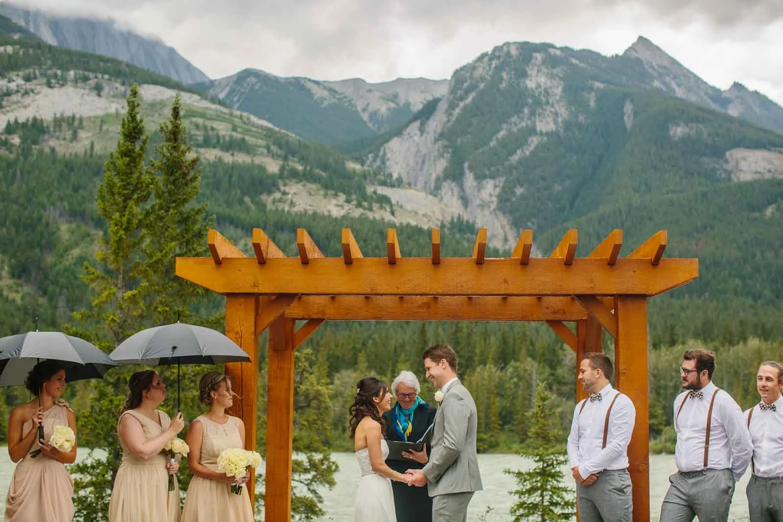 160716-kristyne+matthew-wedding-0138.jpg
