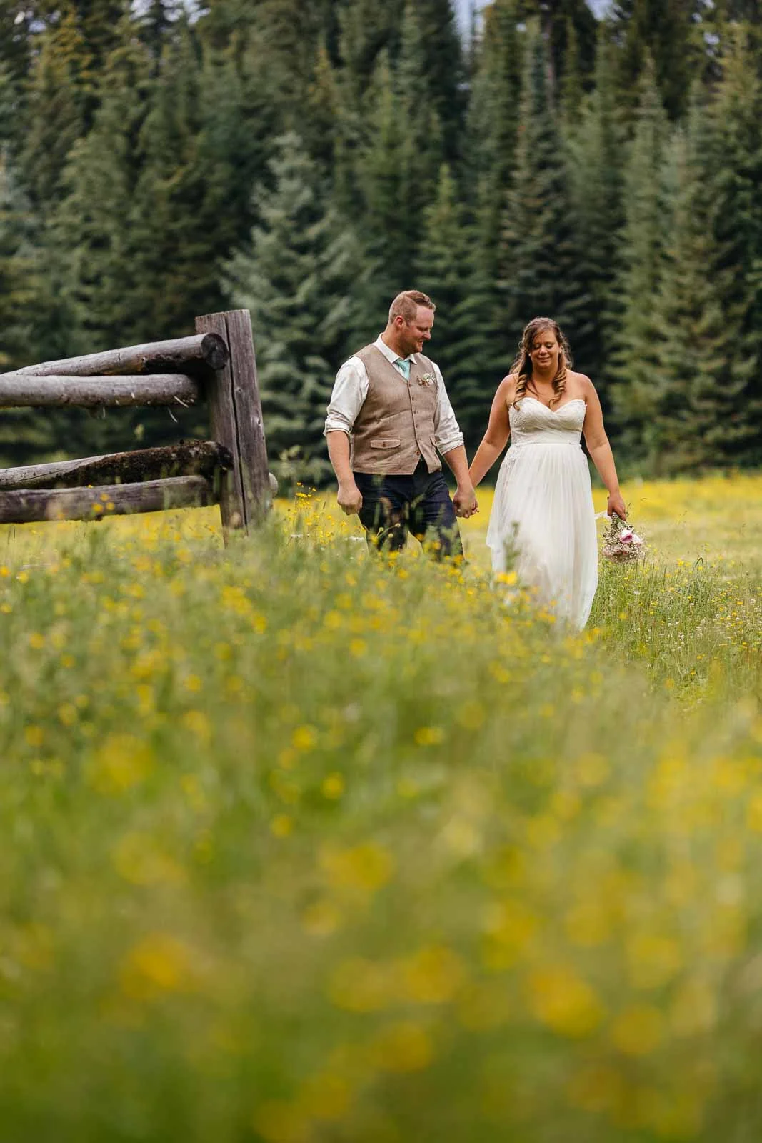 150711-Julia+AJ-BeaverfootWedding-0894.jpg