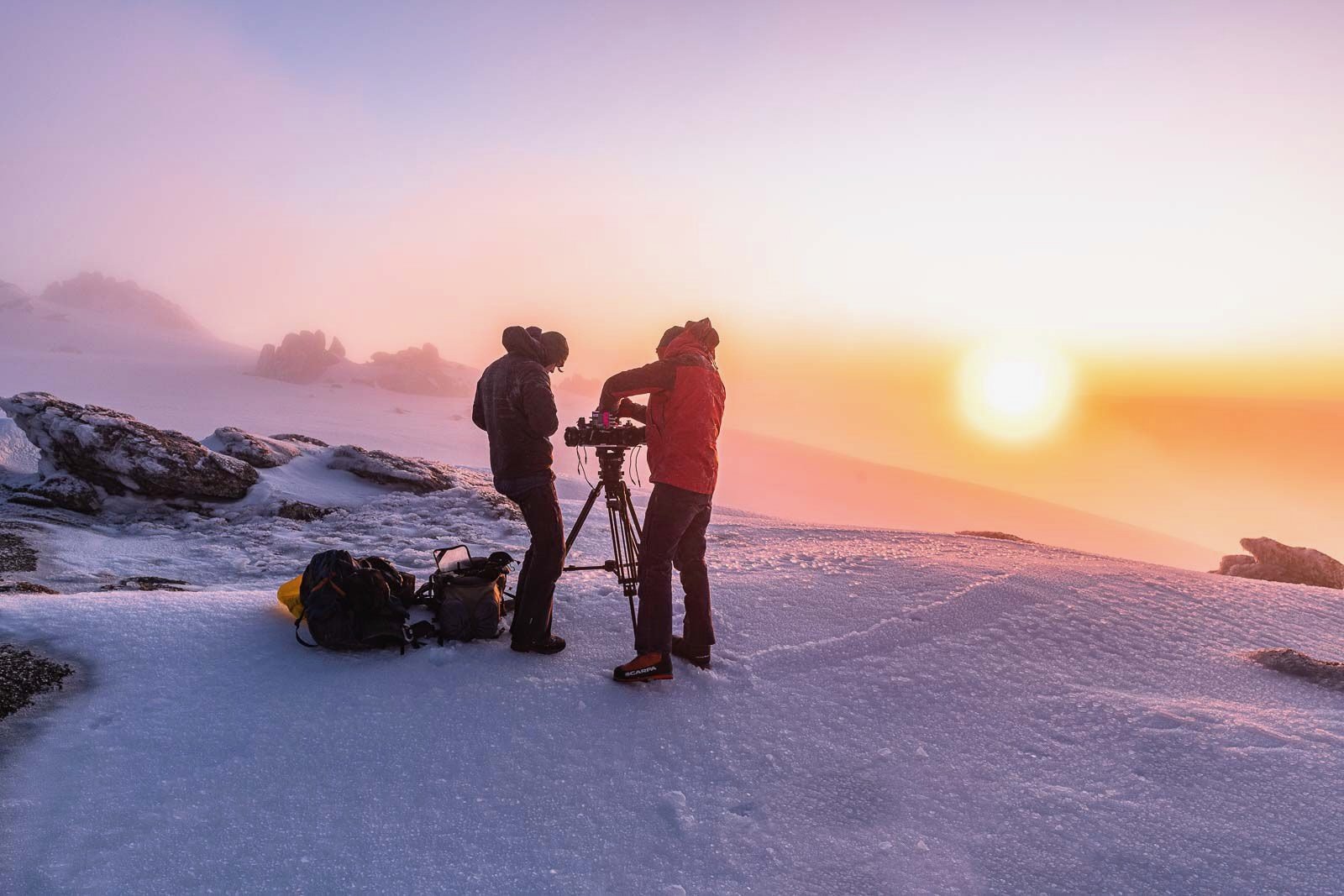 We designed a 3D-printed, bespoke camera rig to capture Ultra HD in all four directions. We then took the camera to some of NSW’s most incredible locations.
