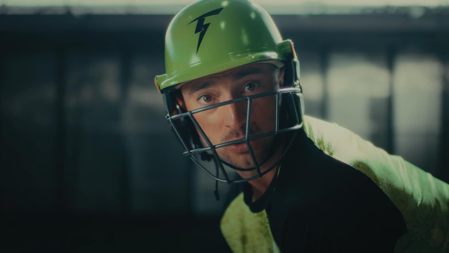 NEW WORK: Reclaim the Game

Had loads of fun with this one, we wanted to evolve an ongoing series with a serious message in an often filmed location. Had some help from some weapons to create a look that went beyond the expected especially @jacksheph