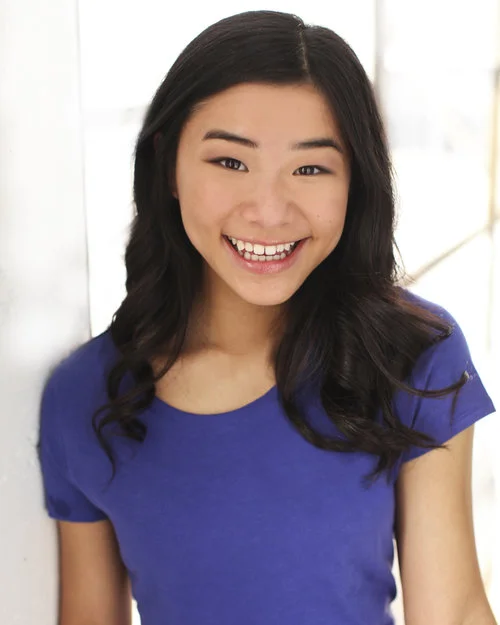 Headshot-19-2.jpg