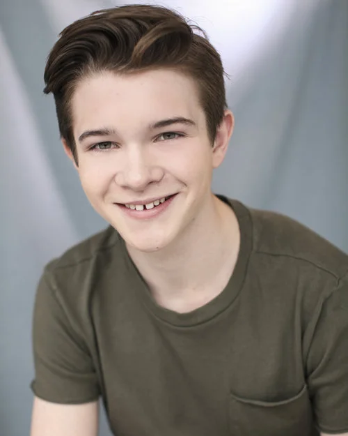 Headshot-10.jpg