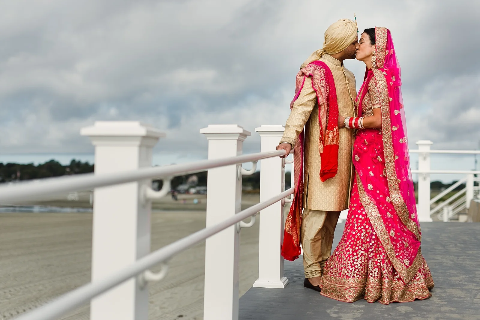 Newport_Wedding_Photographer_RaAj_Gallery_12.jpg