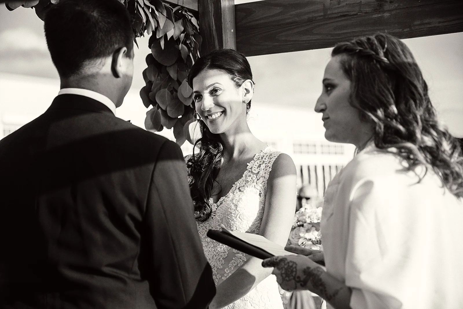 Newport_Wedding_Photographer_RaAj_Gallery_55.jpg