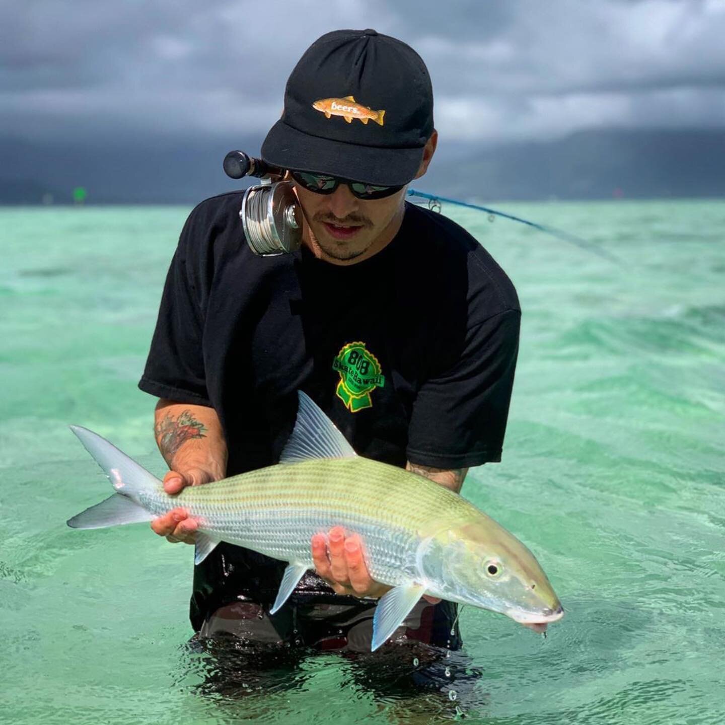 💘 // Bonefish are for lovers #enjoyyoursession
📸 @polar_jear
.
.
.
#valentines #surf #surfing #snowboarding #mountainbike #mtb #art #design #adventure #outdoors #outside #ocean #river #camping #vanlife #fishing #flyfishing