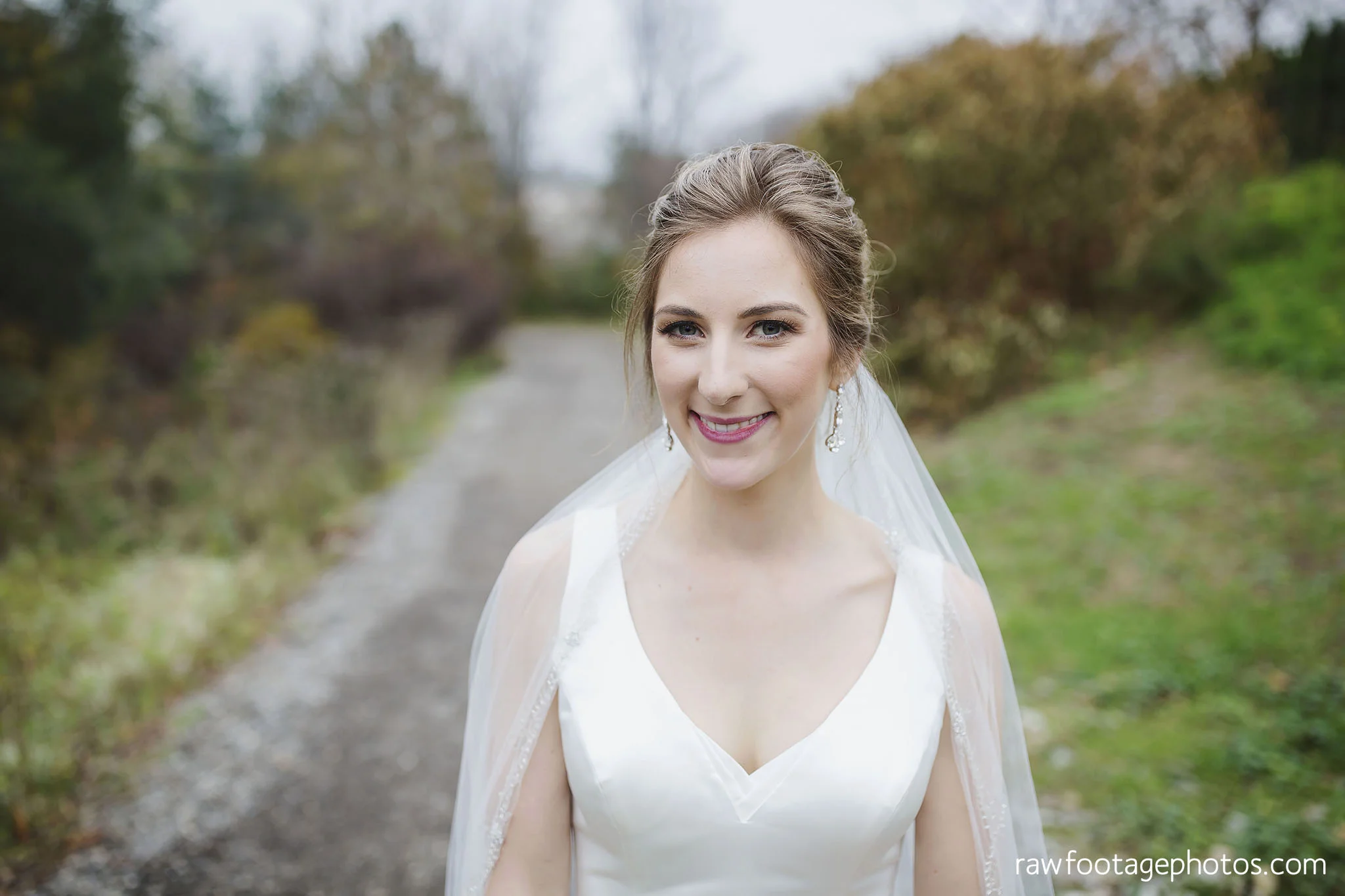 london_ontario_wedding_photos-fall_wedding_photography-raw_footage_photography-elm_hurst_inn_wedding029.jpg