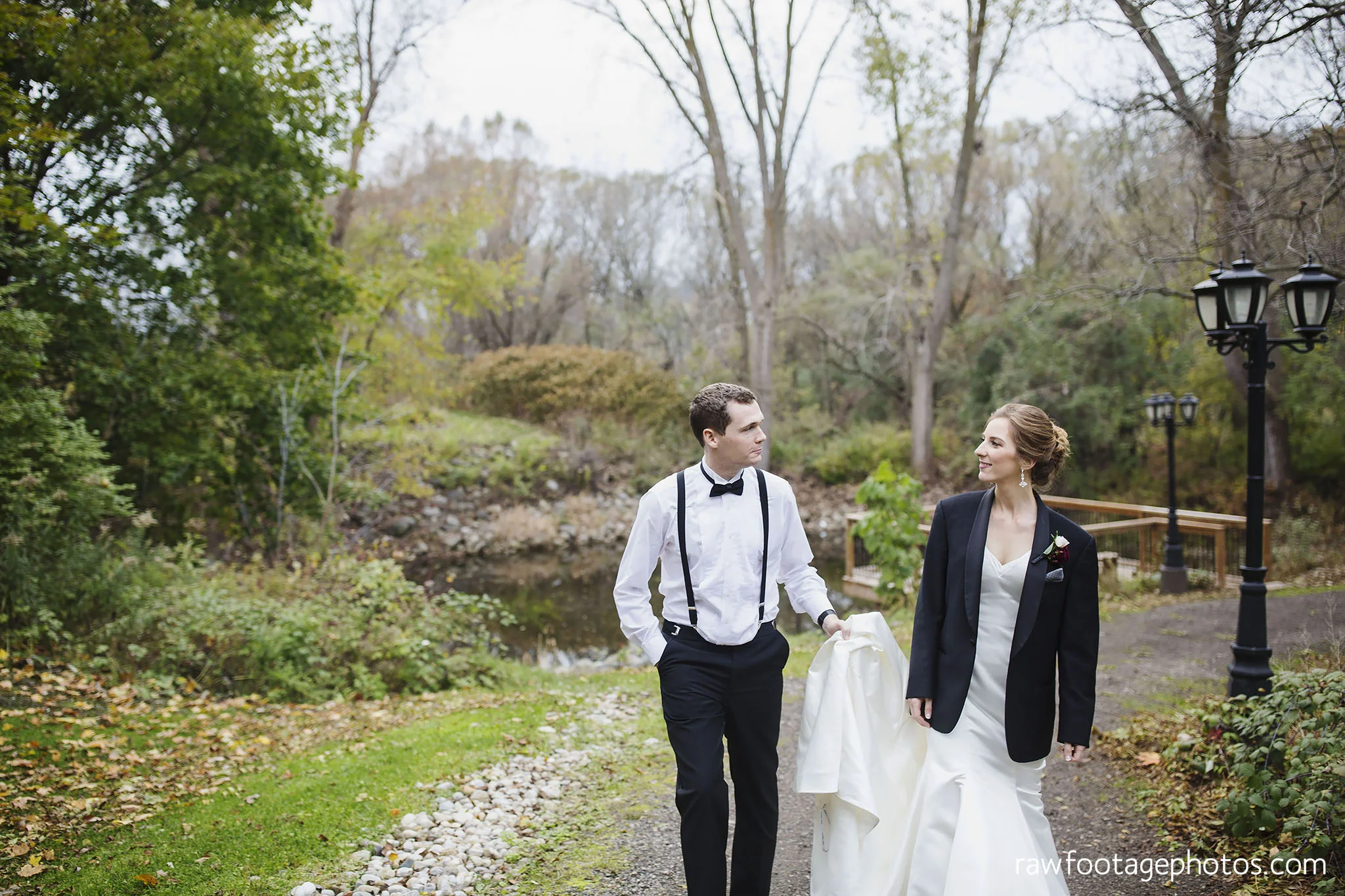 london_ontario_wedding_photos-fall_wedding_photography-raw_footage_photography-elm_hurst_inn_wedding041.jpg