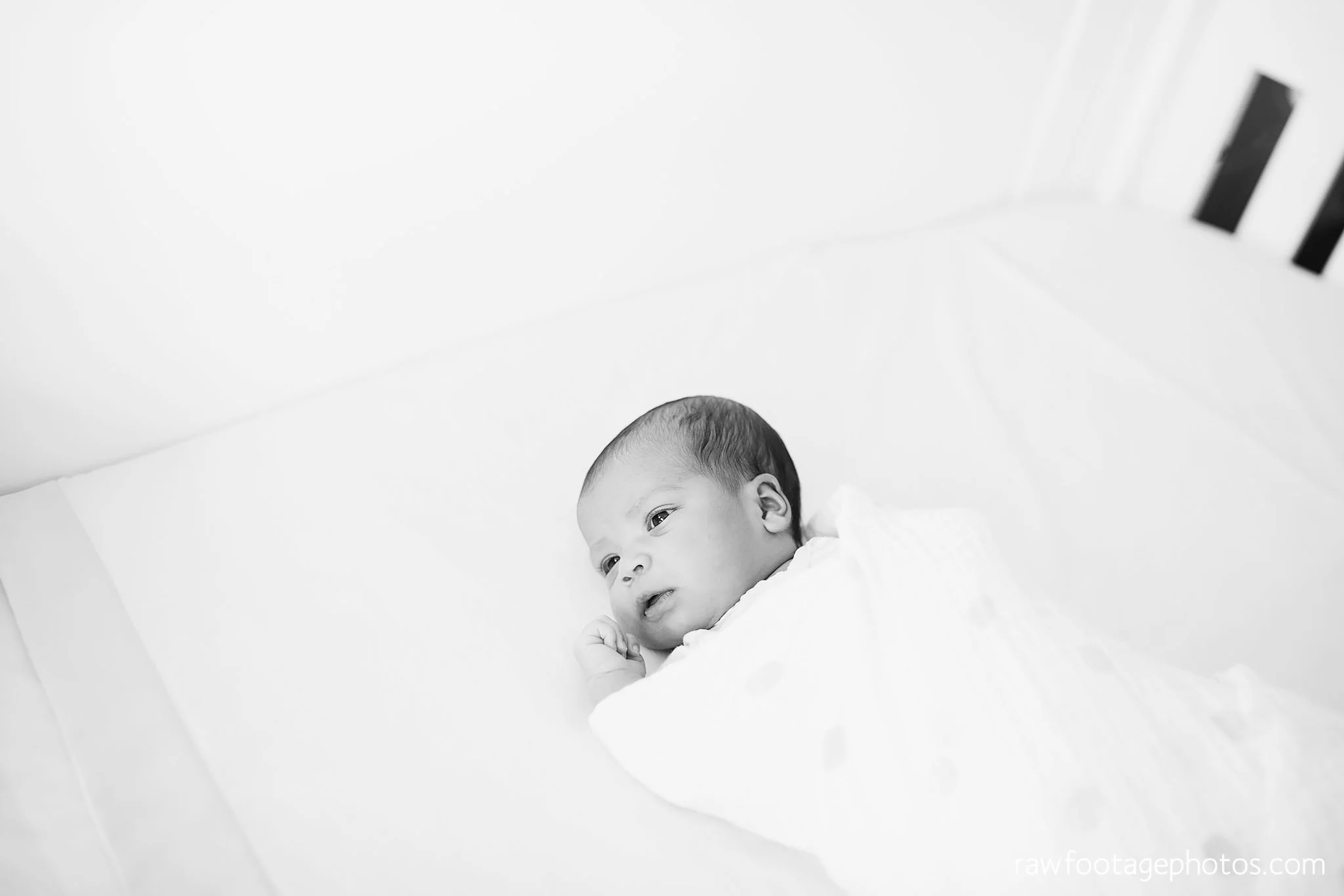 London_Ontario_Photographer-Newborn_Lifestyle_Photography-Baby-Photos-Lifestyle_Photographer-Raw_Footage_Photography-In_Home_Newborn_Session012.jpg