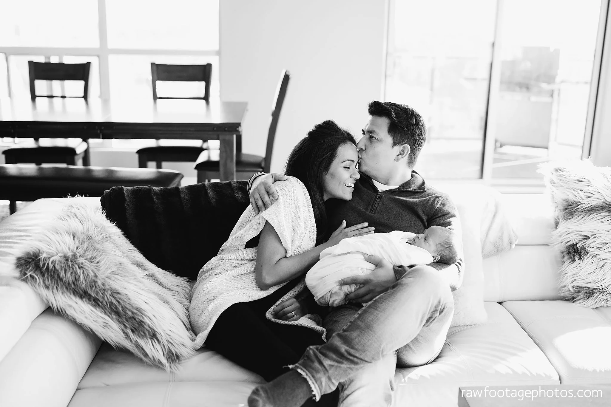 London_Ontario_Photographer-Newborn_Lifestyle_Photography-Baby-Photos-Lifestyle_Photographer-Raw_Footage_Photography-In_Home_Newborn_Session029.jpg