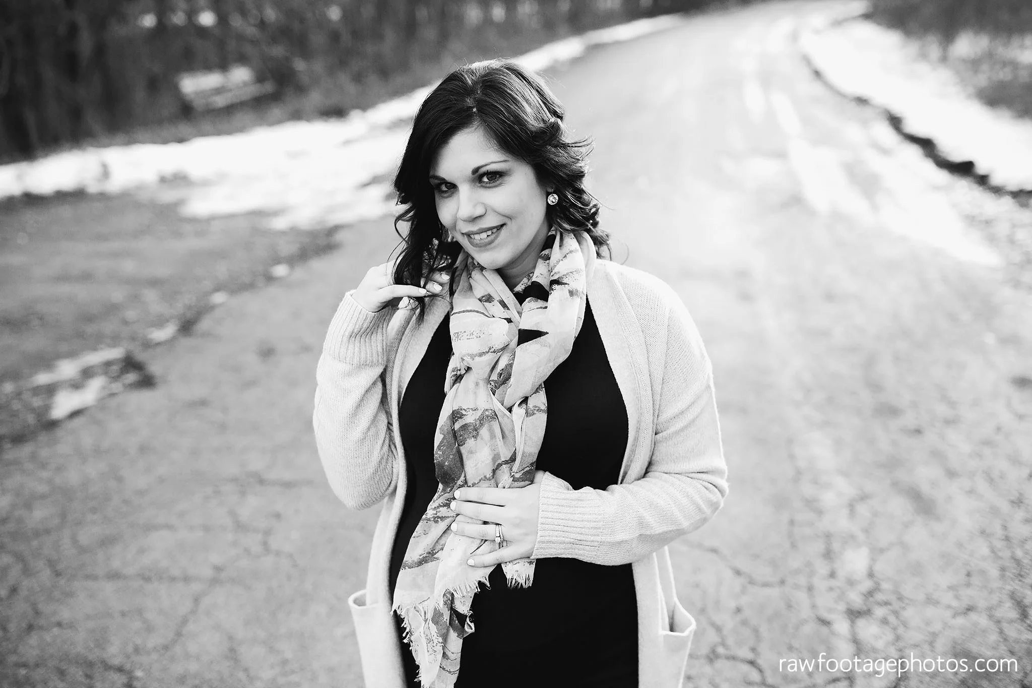 London_Ontario_Maternity_Photographer-Maternity_Session-Family_Photography-Winter_Photos-Raw_Footage_Photography014.jpg