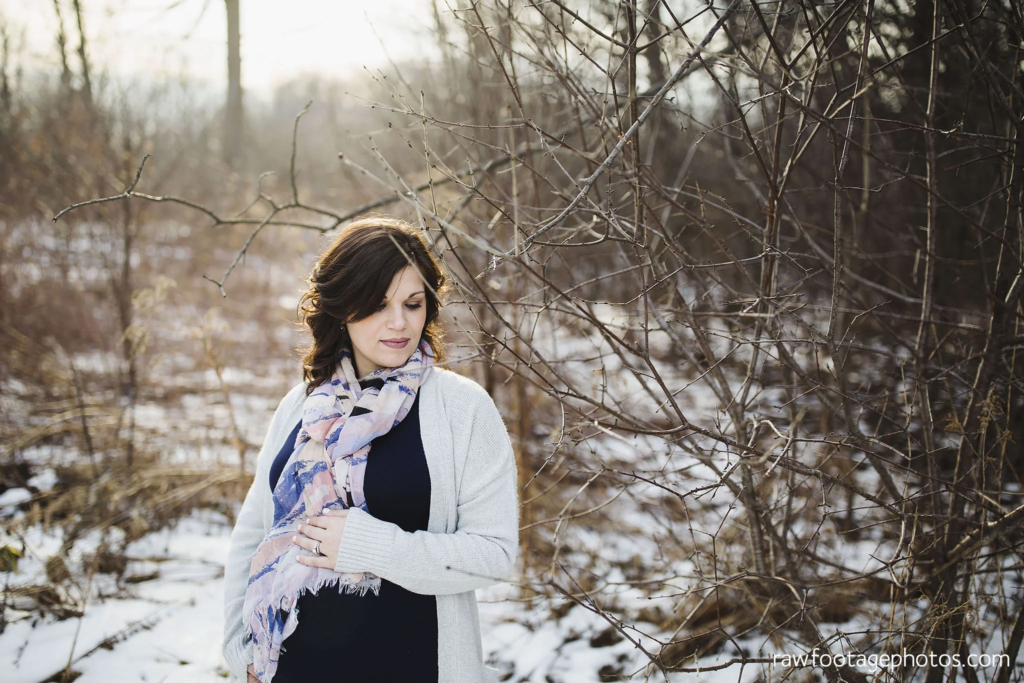 London_Ontario_Maternity_Photographer-Maternity_Session-Family_Photography-Winter_Photos-Raw_Footage_Photography018.jpg