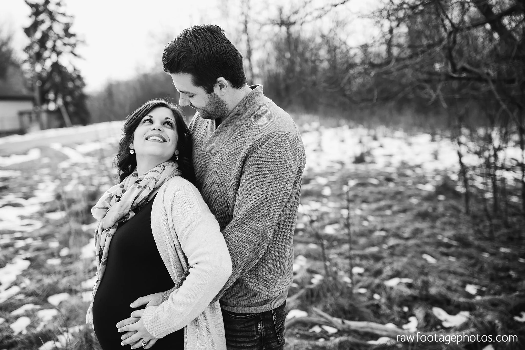 London_Ontario_Maternity_Photographer-Maternity_Session-Family_Photography-Winter_Photos-Raw_Footage_Photography025.jpg